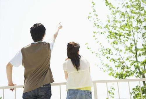 谈恋爱多久不联系正常 一个女人能忍住多久不联系你